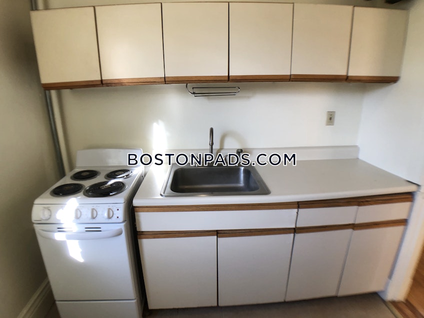 Boston - $2,850 /month