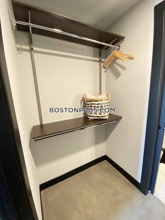 Boston - $3,670 /mo