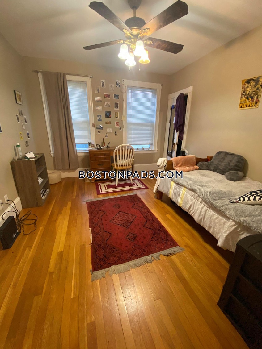 Boston - $5,800 /month