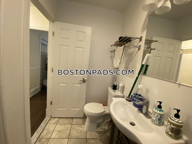 Boston - $2,999 /mo