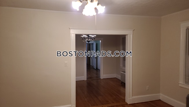 Boston - $2,600 /mo