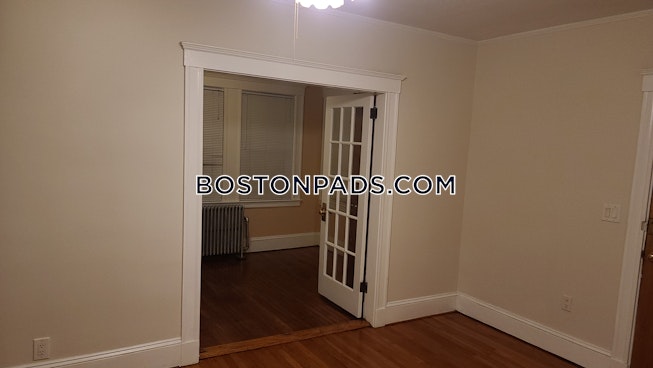 Boston - $2,600 /mo