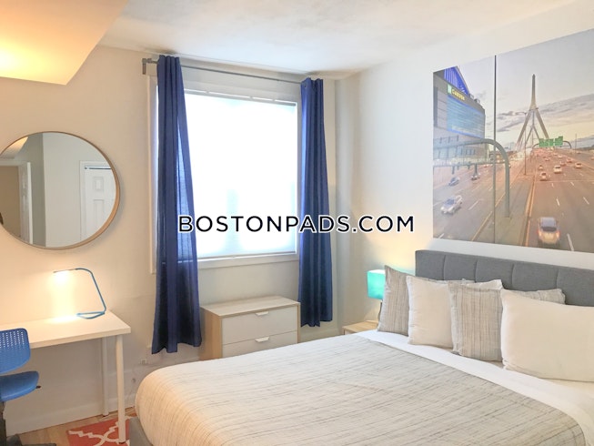 Boston - $3,900 /mo