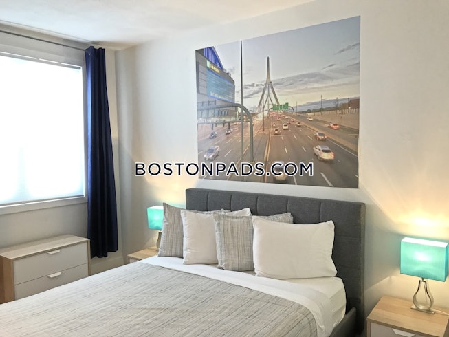 Boston - $3,900 /mo