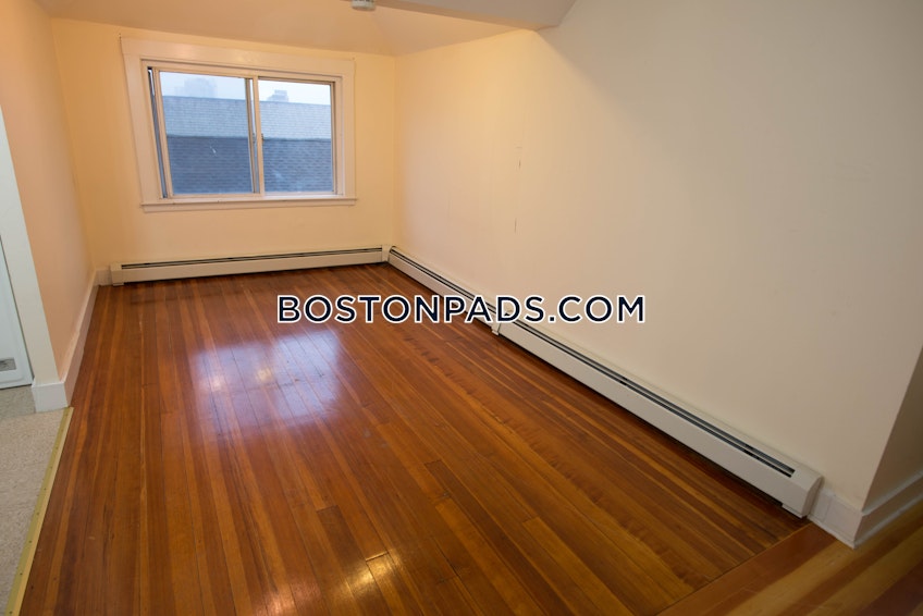 Boston - $2,200 /month