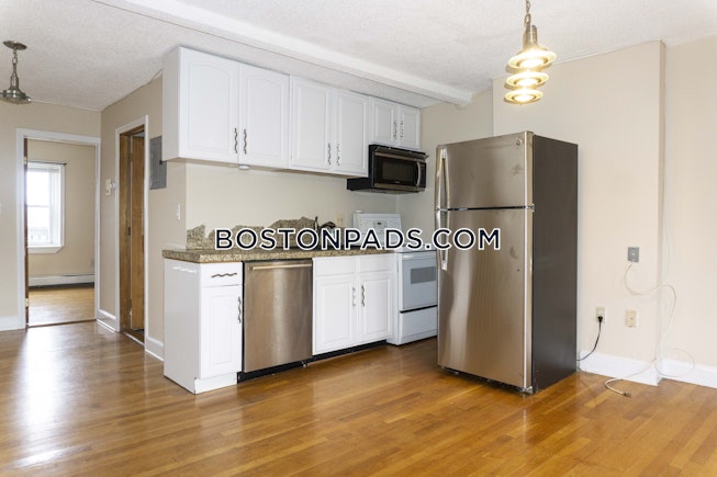 Boston - $1,800 /mo