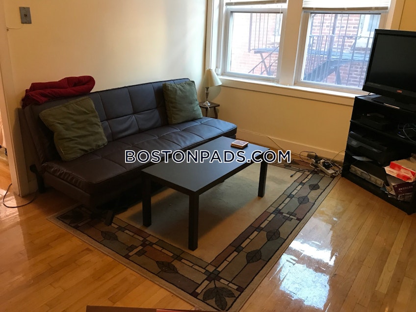 Boston - $3,270 /month