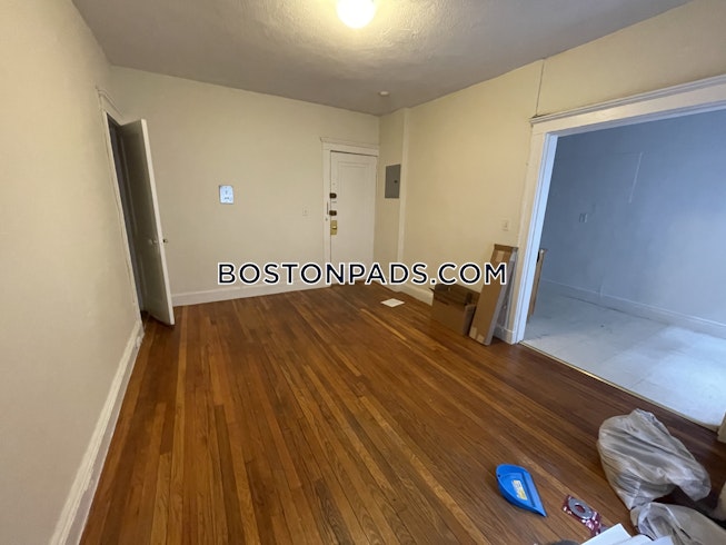 Boston - $2,395 /mo