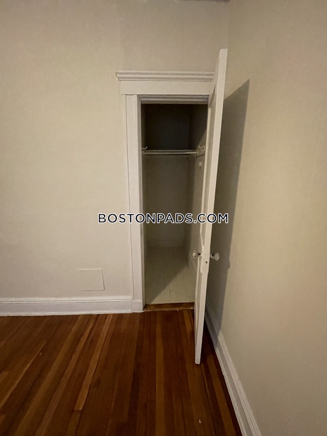 Boston - $2,475 /mo