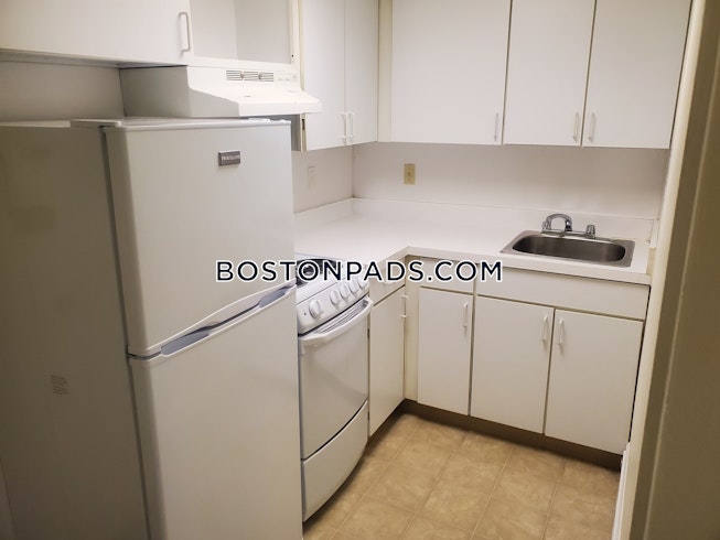 Boston - $2,550 /mo