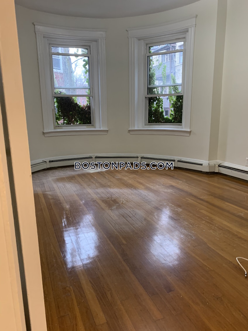 Brookline - $2,300 /month