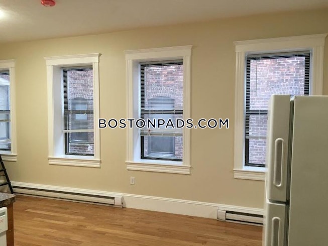 Boston - $5,495 /mo