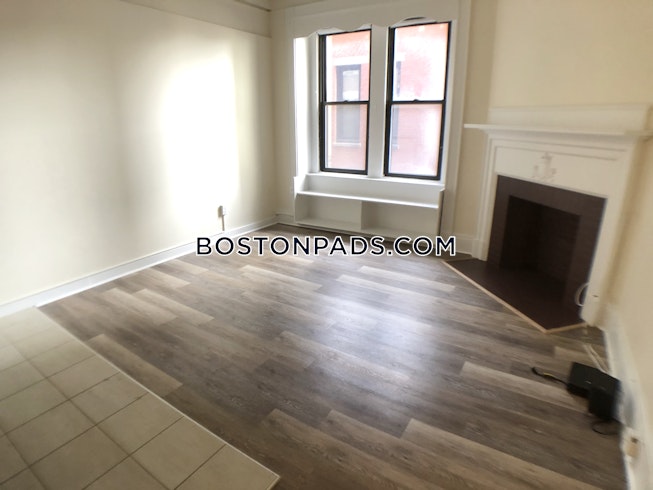 Boston - $3,000 /mo