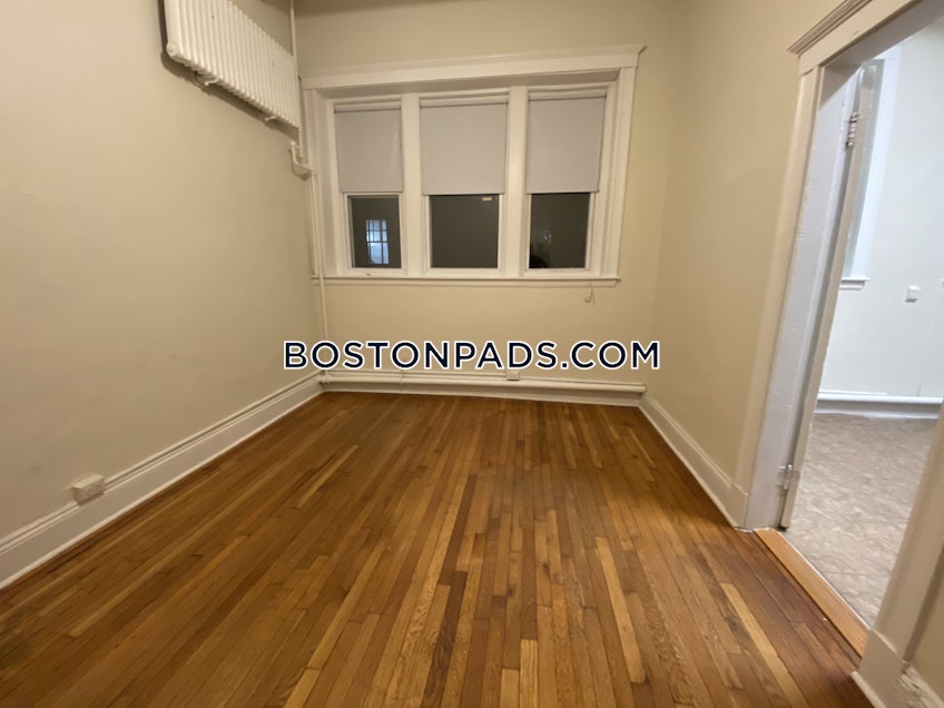 Boston - $1,695 /month