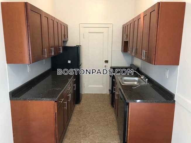 Boston - $1,725 /mo