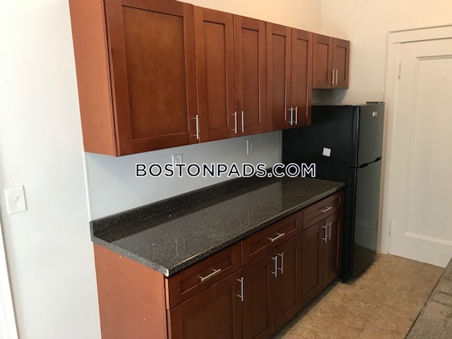 Boston - $1,725 /mo