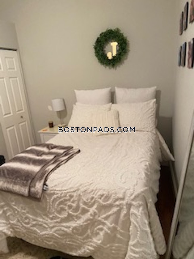 Boston - $3,100 /mo