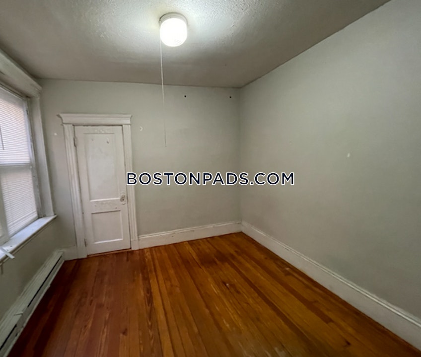 Boston - $2,345 /month
