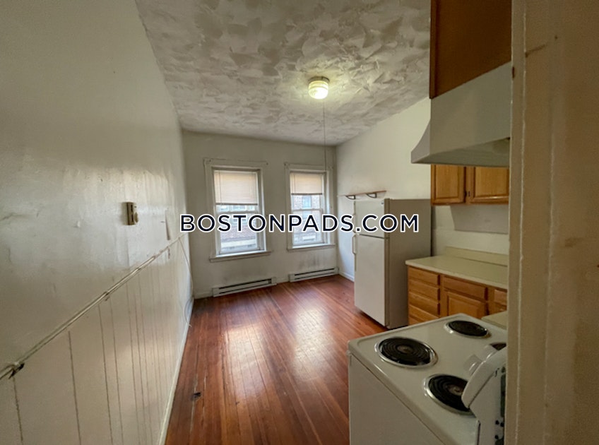 Boston - $2,000 /month