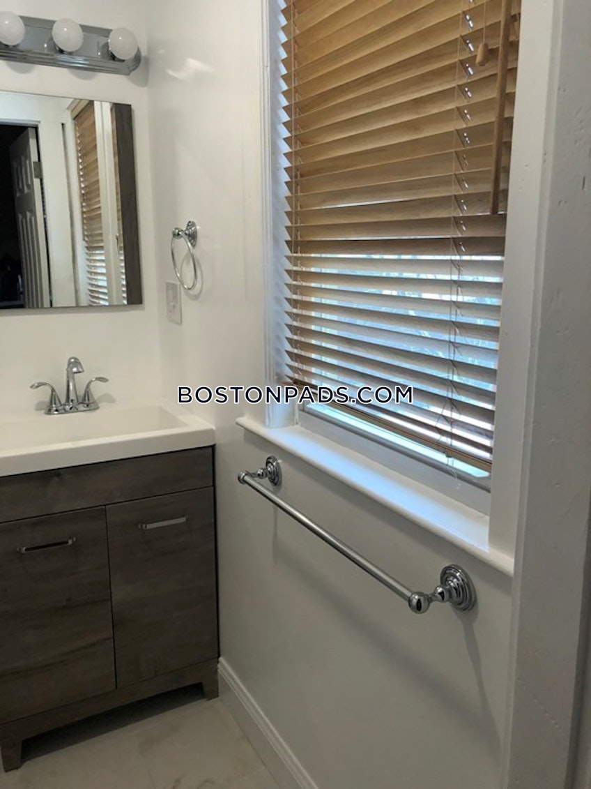 Boston - $5,200 /month