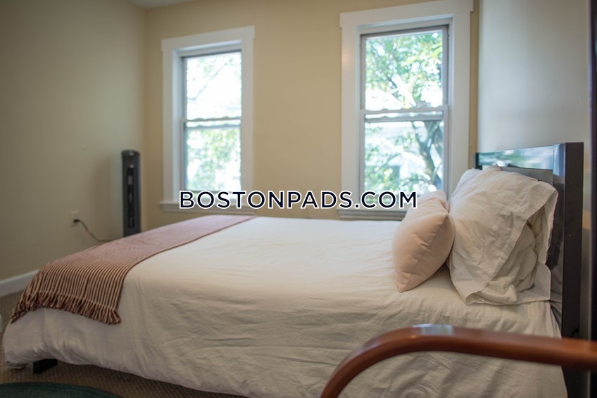 Boston - $3,700 /month