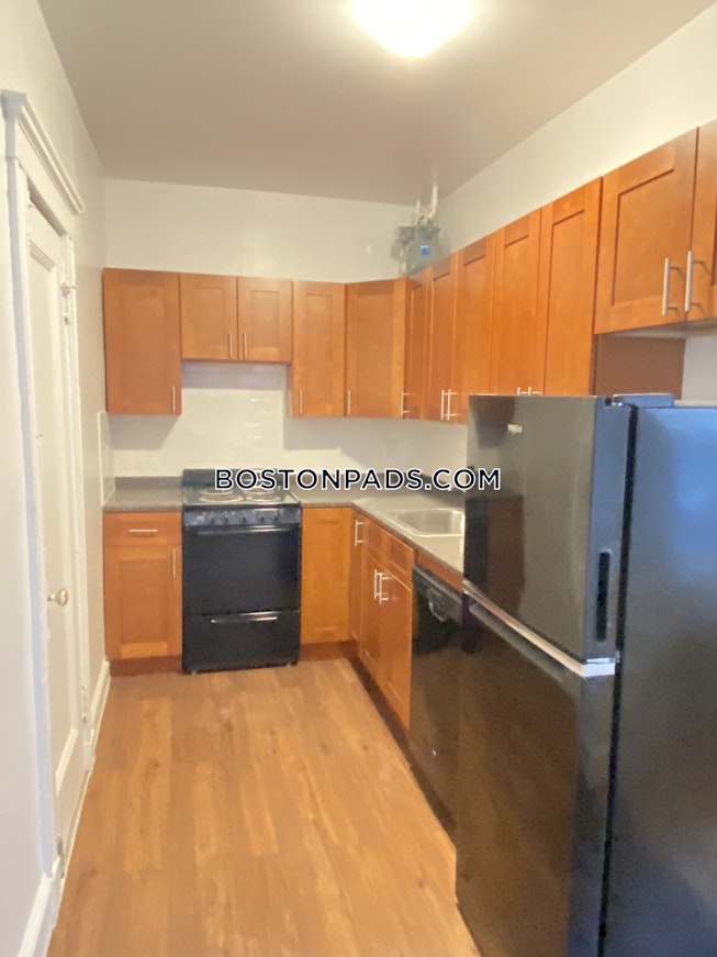 Boston - $1,850 /mo