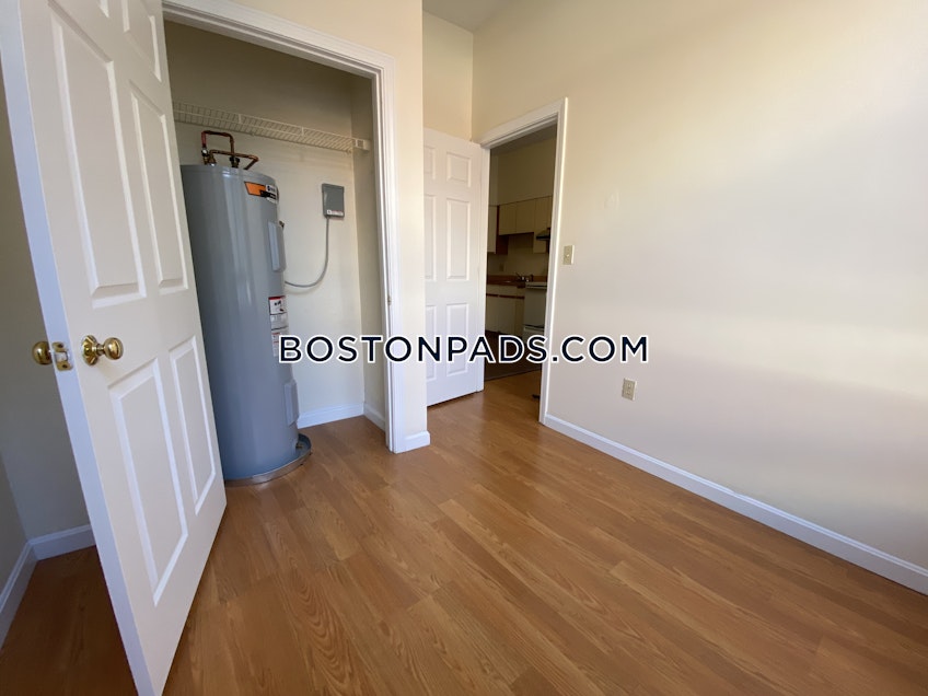 Boston - $1,700 /month