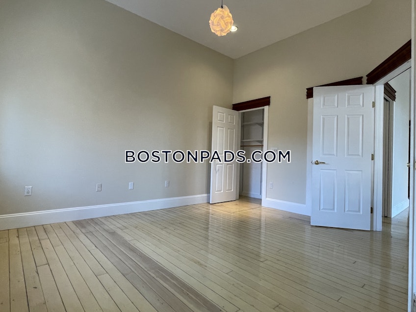 Boston - $3,500 /month