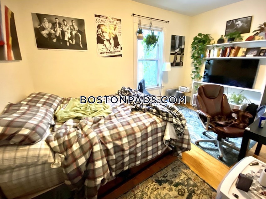 Boston - $4,000 /month