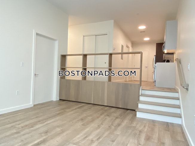 Boston - $2,625 /mo