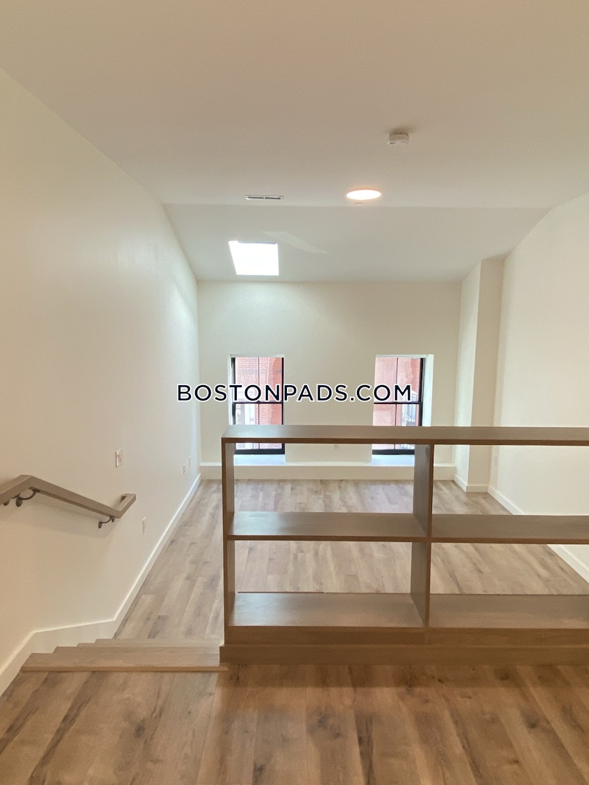 Boston - $2,625 /month