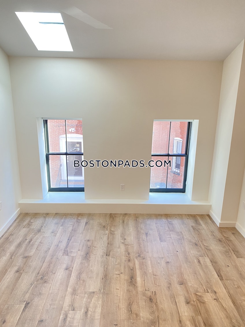 Boston - $2,625 /month