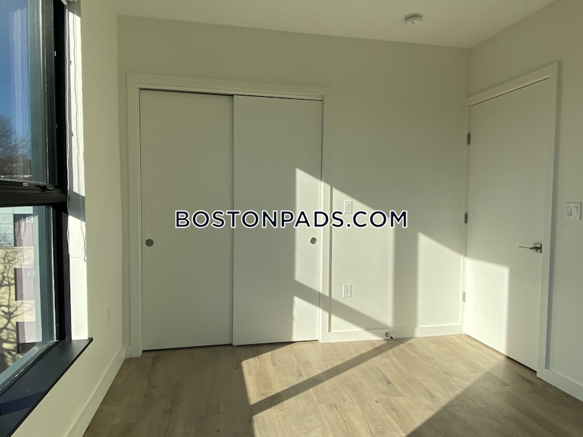 Boston - $2,458 /month