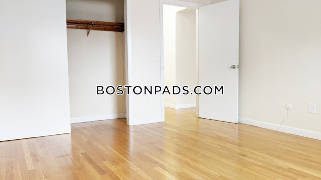 Boston - $1,600 /mo