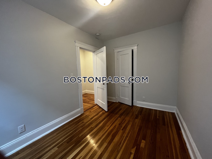 Boston - $4,301 /month