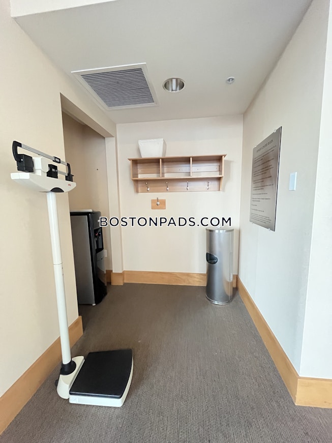 Boston - $2,930 /mo