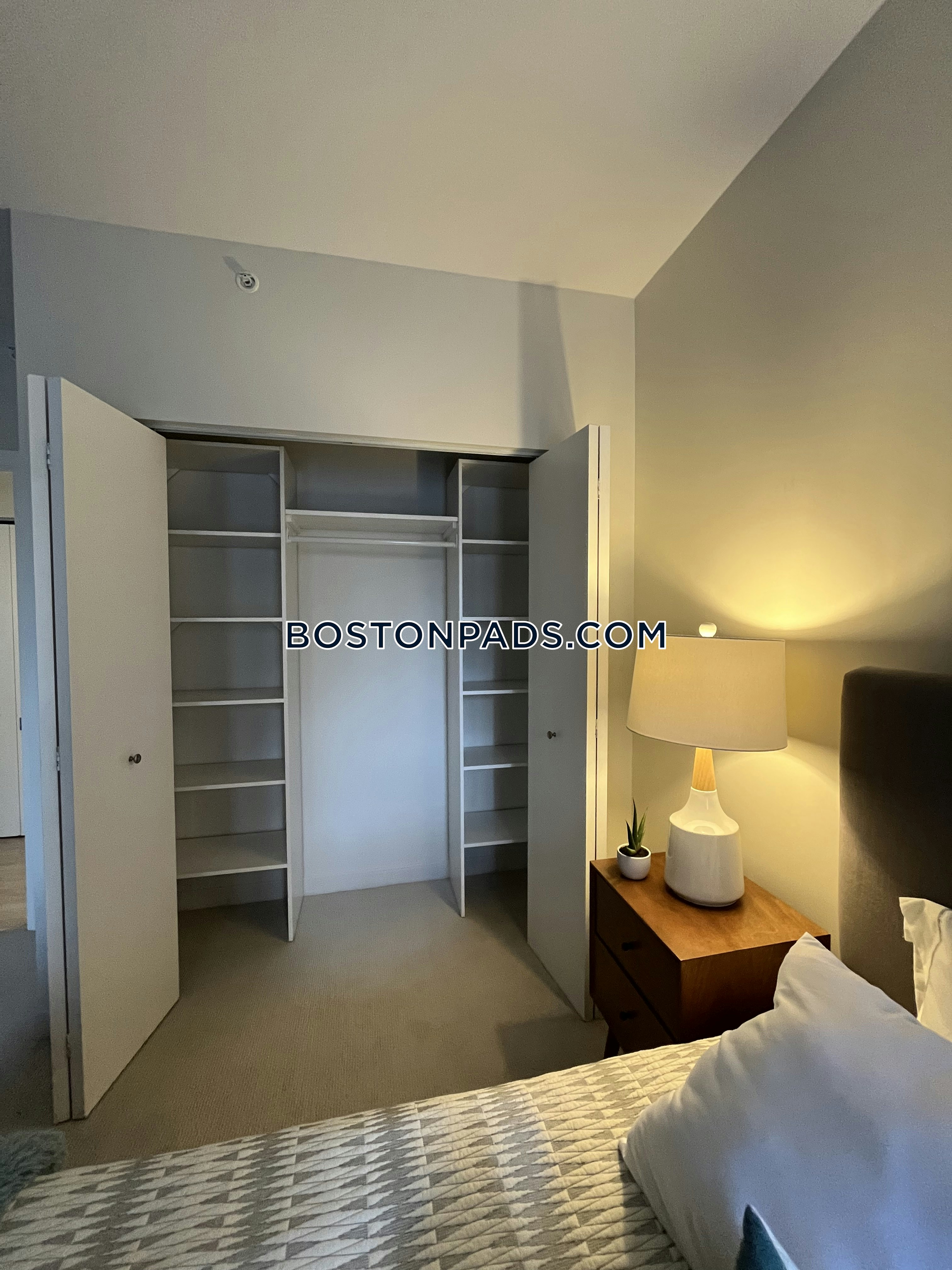 Boston - $3,285