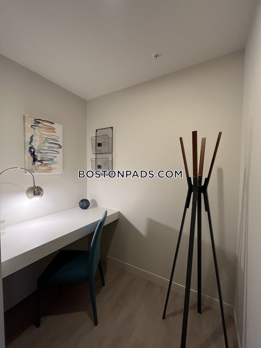 Boston - $5,210 /month