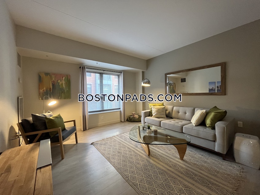 Boston - $5,175 /month