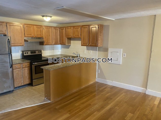 Boston - $3,200 /mo