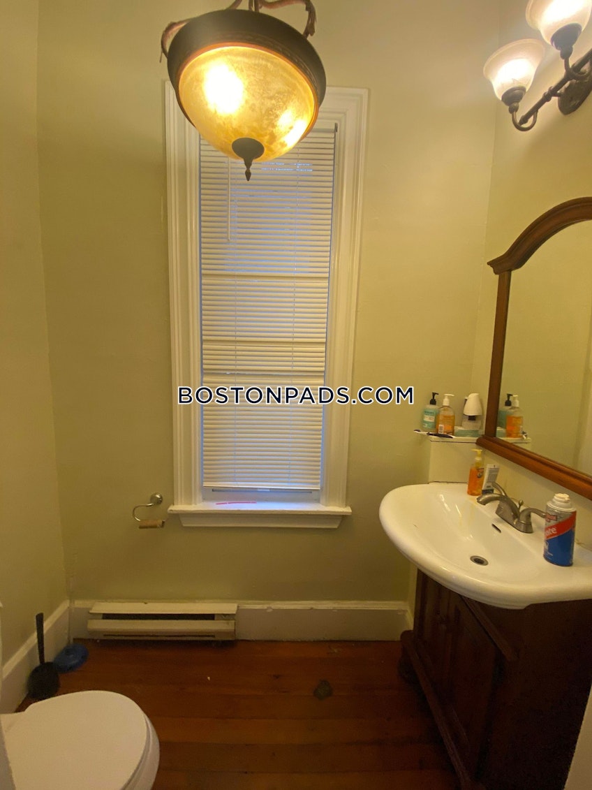 Boston - $10,800 /month