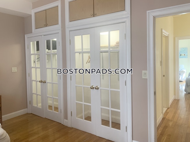 Boston - $4,800 /mo