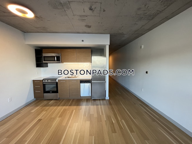 Boston - $3,435 /mo