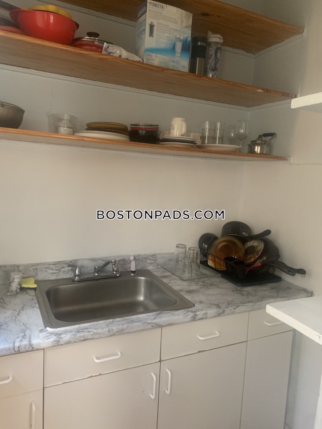 Revere - $3,100 /mo