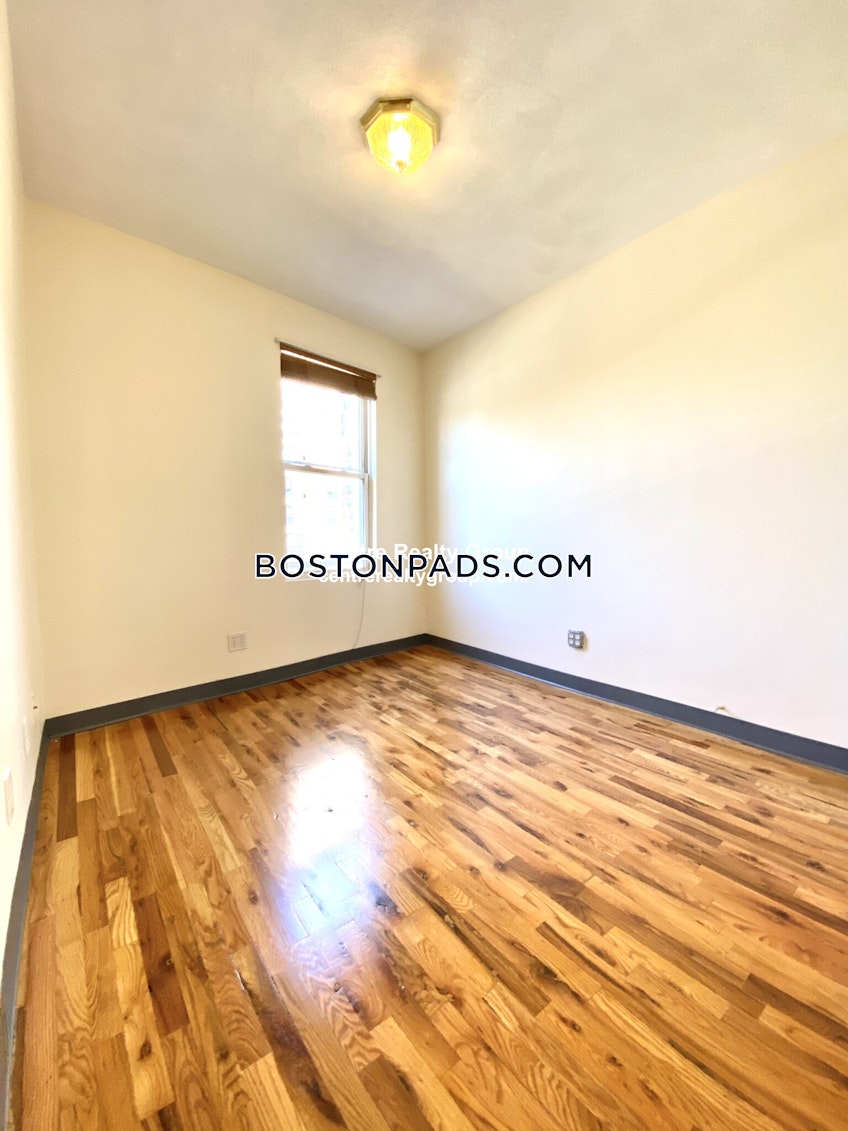 Boston - $3,800 /month