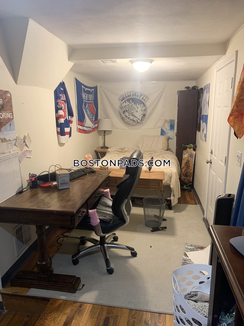 Boston - $2,900 /month