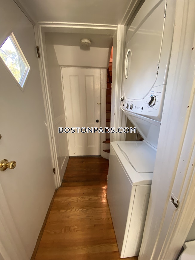 Medford - $3,450 /mo