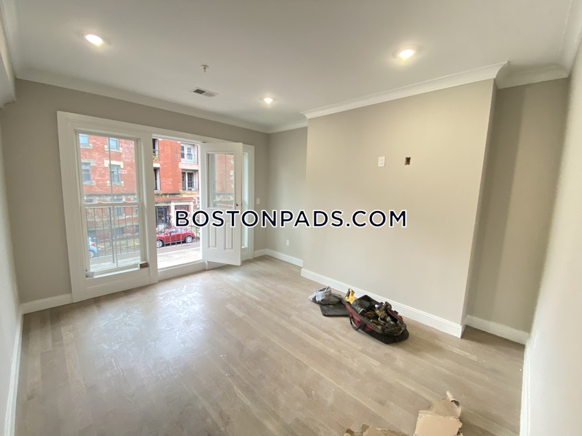 Boston - $4,500 /month