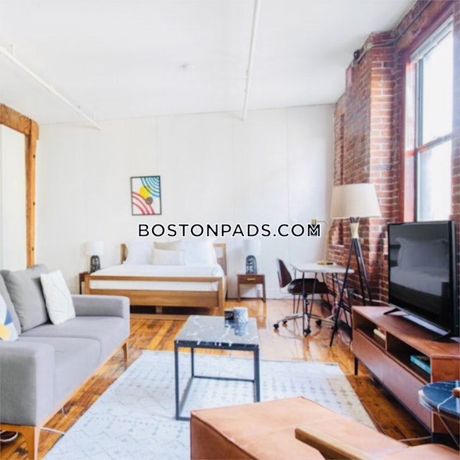 Boston - $4,200 /mo