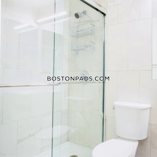 Boston - $4,200 /mo